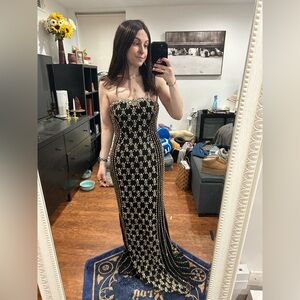 NWT - Mac Duggal ONE OF A KIND Elegant Black and Gold Strapless Dress